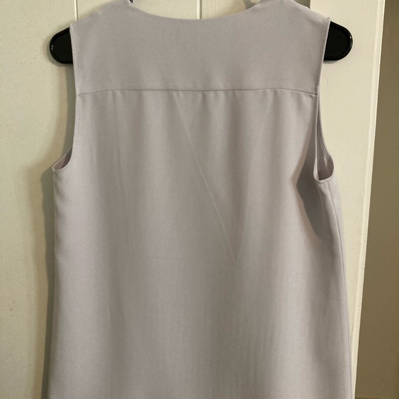 (✨ 3 for $15) Uniqlo grey Vneck blouse - Picture 2 of 3